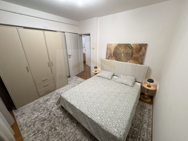 Aparatorii Patriei Apartament de inchiriat 2 camere  Prima inchiriere | Metrou